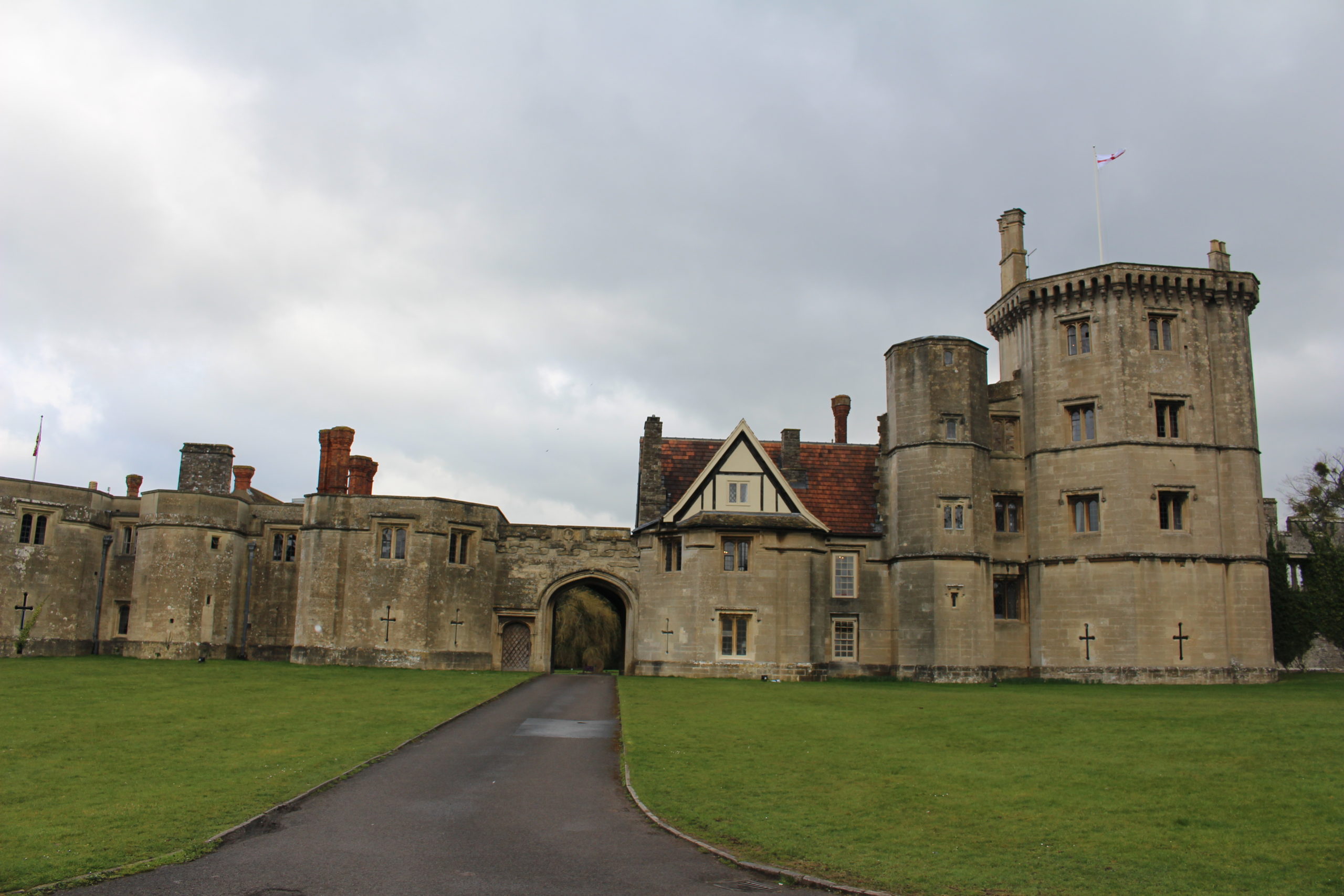 Archiving at a Tudor Castle – Thornbury