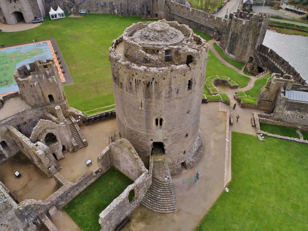 Pembroke Castle Keep From North 1024x768 